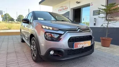 Cinza Usado 2024 Citroën C3 Shine | € 16.590 (Preço justo)