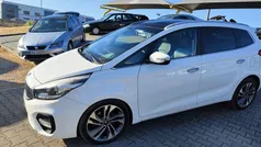 Branco Usado 2017 Kia Carens Monovolume | € 16.990 (Preço justo)