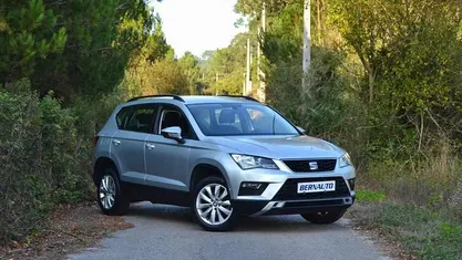 Cinzento Usado 2016 Seat Ateca SUV | € 15.900 (Preço justo)