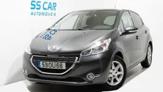 Cinza Usado 2014 Peugeot 208 Style Citadino | € 7.250 (Preço justo)