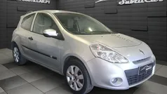 Cinza Usado 2011 Renault Clio II Dynamique Citadino | € 4.990 (Bom preço)