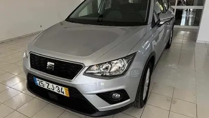 Usado Seat Arona 116 HP (85 kW) 2019 Cinzento SUV