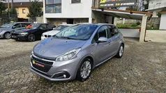Cinza Usado 2019 Peugeot 208 Signature Sky Citadino | € 10.900 (Bom preço)
