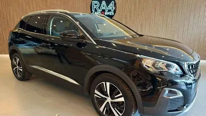 Usado Peugeot 3008 Allure 120 HP (88 kW) 2018 SUV