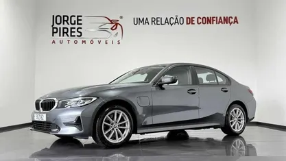 Cinzento Usado 2019 BMW 330 Carrinha | € 27.990 (Bom preço)
