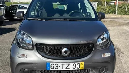 Antracite Usado 2017 Smart ForFour Electric Drive | € 11.850 (Preço justo)