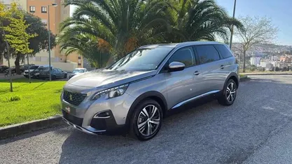 Usado Peugeot 5008 Allure 130 HP (95 kW) 2018 Monovolume