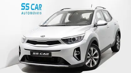Usado Kia Stonic EX 100 HP (73 kW) 2021 Cinza SUV