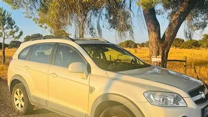Usado Chevrolet Captiva 150 HP (110 kW) 2010 Branco SUV