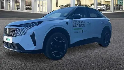 Usado Peugeot e-3008 GT 156 kW (213 HP) 2025 SUV