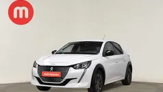 Usado 2023 Peugeot e-208 Allure Citadino | € 23.699 (Preço justo)