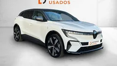 Branco Usado 2023 Renault Mégane Techno Sedan | € 26.990 (Bom preço)