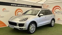 Cinza Usado 2016 Porsche Cayenne S E-Hybrid SUV | € 49.750