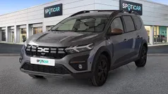 Cinzento Usado 2025 Dacia Jogger Monovolume | € 21.900 (Preço justo)
