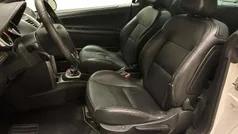 Branco Usado 2012 Peugeot 207 CC Cabrios | € 9.990 (Preço justo)