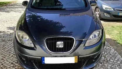 Azul Usado 2008 Seat Altea Monovolume | € 2.950 (Super Preço)
