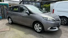 Cinza Usado 2014 Renault Scénic III Expression Monovolume | € 8.500 (Preço justo)