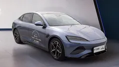 Azul Usado 2025 BYD Seal Sedan | € 48.900 (Preço justo)