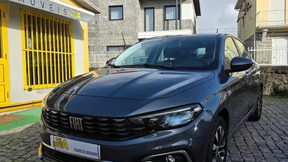 Usado Fiat Tipo City Life 101 HP (74 kW) 2022 Cinzento Sedan