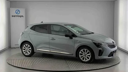 Usado Renault Clio V Evolution 101 HP (74 kW) 2024 Cinzento