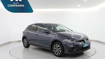 Usado VW Polo 95 HP (69 kW) 2024 Cinzento Citadino