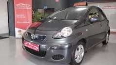 Cinza Usado 2011 Toyota Aygo Plus Citadino | € 7.250 (Bom preço)
