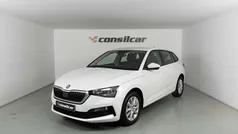 Branco Usado 2022 Skoda Scala Ambition Citadino | € 14.980 (Preço justo)