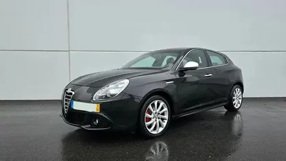 Usado Alfa Romeo Giulietta Distinctive 105 HP (77 kW) 2011 Citadino