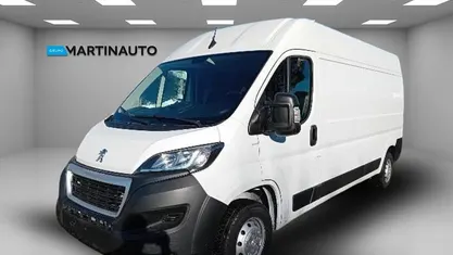 Usado Peugeot Boxer 140 HP (102 kW) 2022 Branco Van