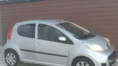 Usado 2009 Peugeot 107 Citadino | € 6.250 (Preço justo)