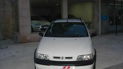 Branco Usado 2005 Fiat Strada Pickup | € 6.000