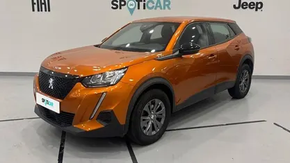 Usado Peugeot 2008 Active 100 HP (73 kW) 2022 Laranja SUV