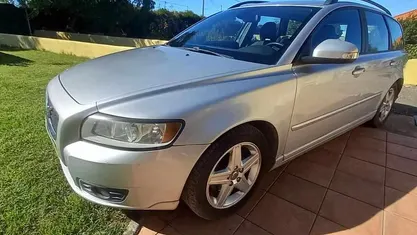 Cinzento Usado 2009 Volvo V50 Carrinha | € 6.500 (Preço justo)