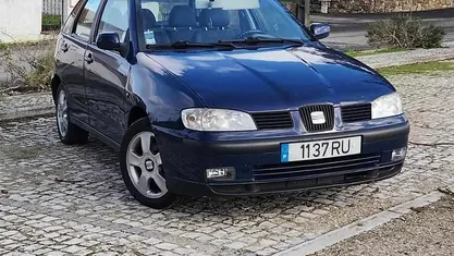 Usado Seat Ibiza 90 HP (66 kW) 2001 Azul Citadino