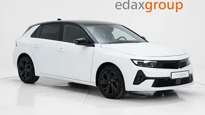 Usado Opel Astra Elegance 130 HP (95 kW) 2024