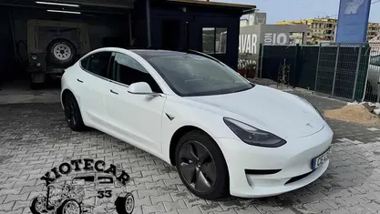 Usado Tesla Model 3 Standard Range Plus 189 kW (258 HP) 2020 Sedan