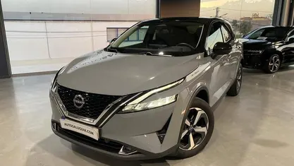 Usado Nissan Qashqai 140 HP (102 kW) 2025 Cinzento SUV