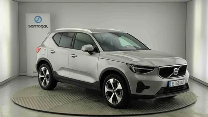 Usado Volvo XC40 Core 163 HP (119 kW) 2025 SUV