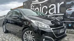 Usado 2018 Peugeot 208 Signature Sky Citadino | € 11.750 (Preço justo)