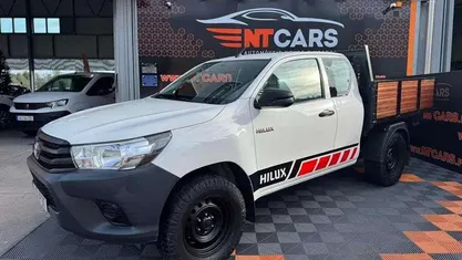 Branco Usado 2018 Toyota HiLux Pickup | € 25.900 (Preço justo)