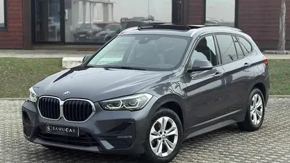 Cinza Usado 2021 BMW X1 Sport Line SUV | € 22.990 (Preço justo)