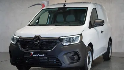 Branco Usado 2025 Renault Kangoo Monovolume | € 23.990 (Preço justo)