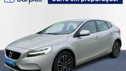 Outra Usado 2018 Volvo V40 | € 15.900 (Preço justo)