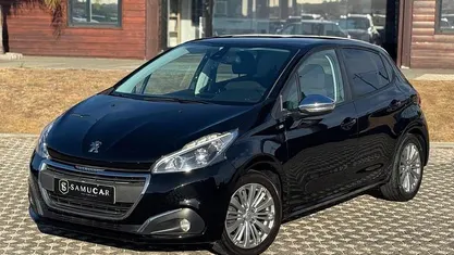 Preto Usado 2017 Peugeot 208 Citadino | € 8.990 (Preço justo)
