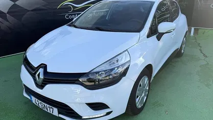Branco Usado 2017 Renault Clio IV | € 10.500 (Preço justo)