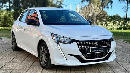 Usado 2022 Peugeot 208 Active Citadino | € 15.900 (Preço justo)