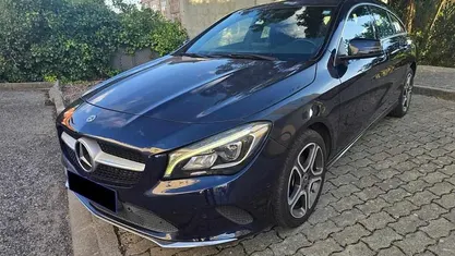 Azul Usado 2017 Mercedes CLA180 Shooting Brake Carrinha | € 15.900 (Super Preço)