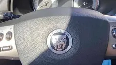 Cinzento Usado 2008 Jaguar XF Sedan | € 13.500 (Bom preço)