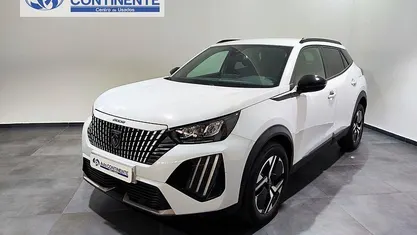Branco Usado 2024 Peugeot 2008 Allure SUV | € 20.950 (Preço justo)