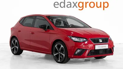 Usado Seat Ibiza FR 115 HP (84 kW) 2024 Vermelho Citadino